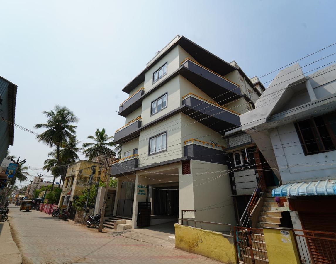 Hotel Moshis Nest Madurai Esterno foto